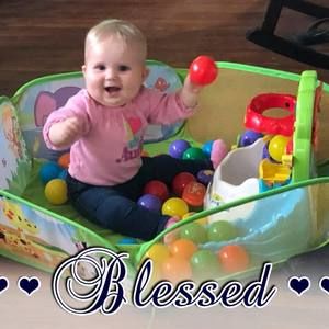 Meet your Posher, Molly